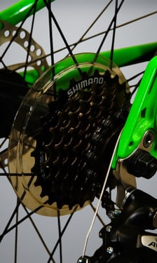 GUST 24-Inch Fat Tire Mountain Bike — Shimano 7-Speed, Disc Brakes, Off-Road